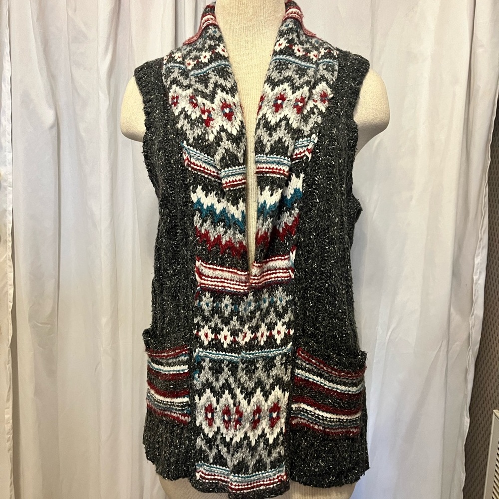 Maurices Black and Multicolor Patterned Cardigan Vest